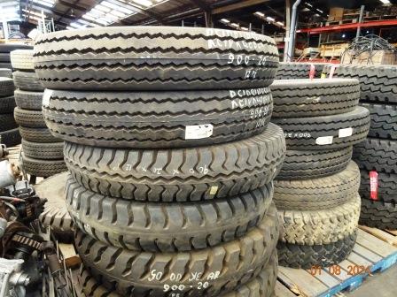 NEW 900 X 20 TRUCK TYRES PRICED TO CLEAR